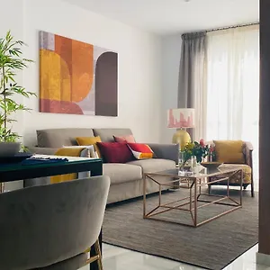  Apartment Palacio Caballeros. Parking/wifi Spain